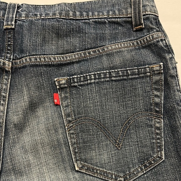 Levi’s  Distressed Denim cut off Jean Shorts raw edge Size 34” - Picture 7 of 9